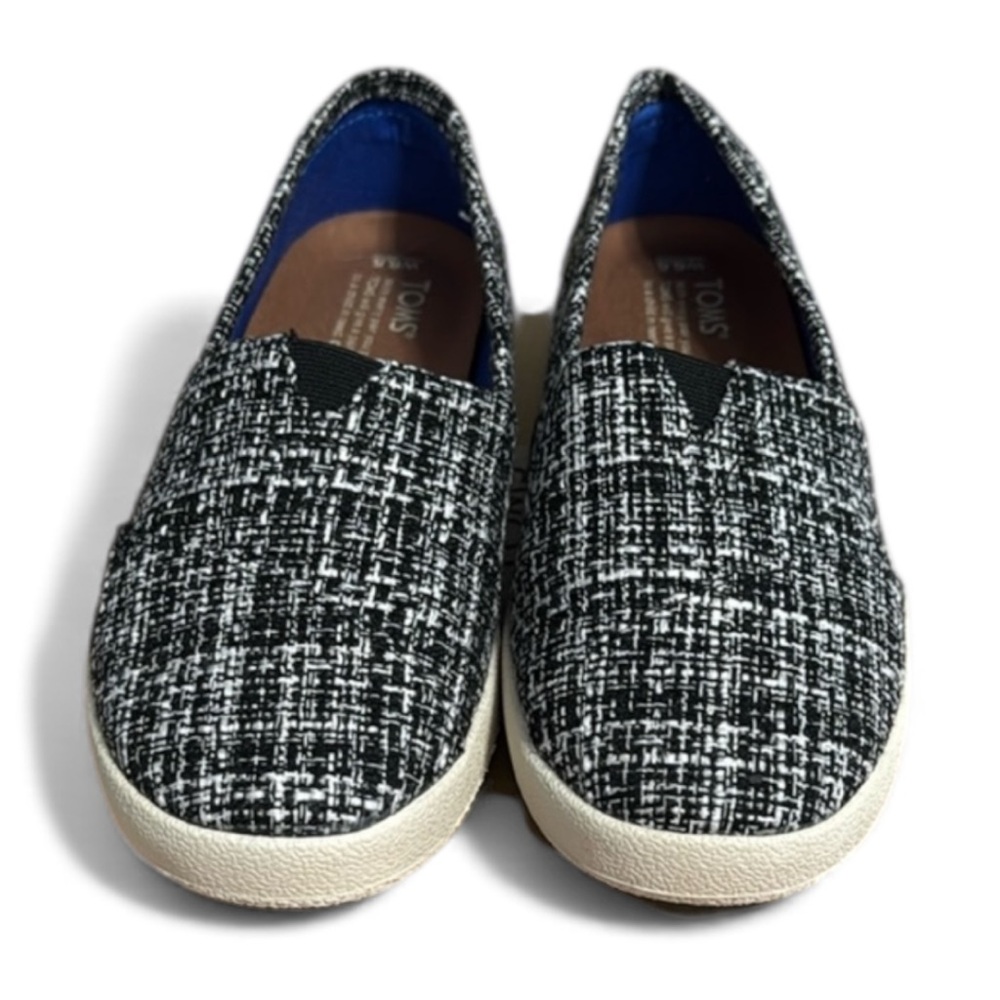 Toms Avalon black/white Boucle sneakers size 6.5 NWT